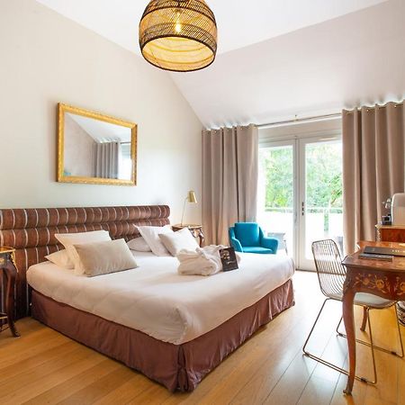 Le Pavillon Du Chateau, Hotel & Spa Ревель Экстерьер фото