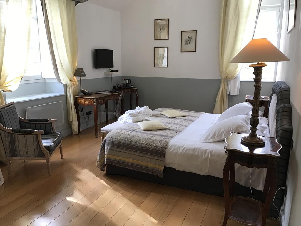 Le Pavillon Du Chateau, Hotel & Spa Ревель Экстерьер фото
