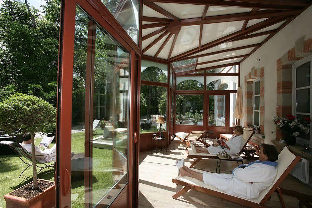 Le Pavillon Du Chateau, Hotel & Spa Ревель Экстерьер фото