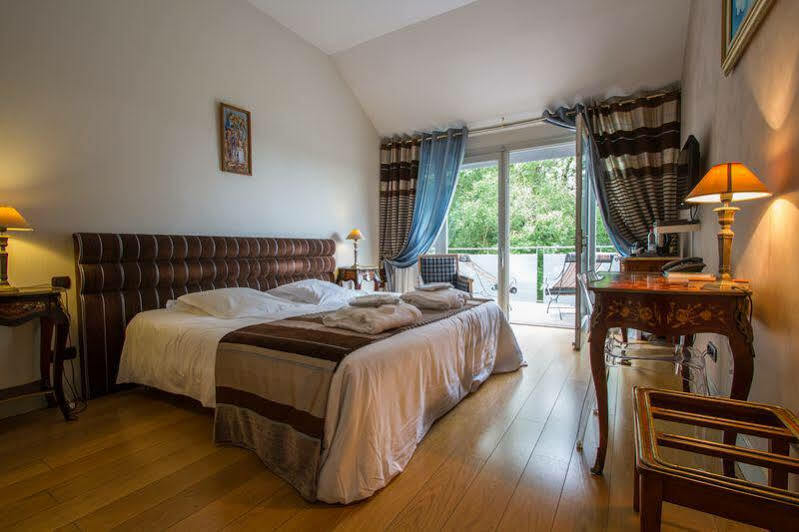 Le Pavillon Du Chateau, Hotel & Spa Ревель Экстерьер фото